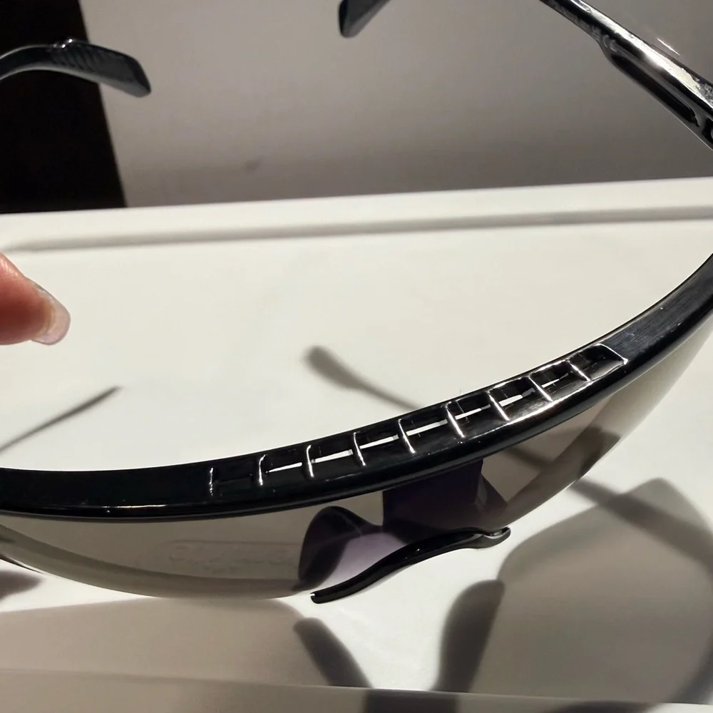 New-Tapout shield-style sports sunglasses Ships 1 day!